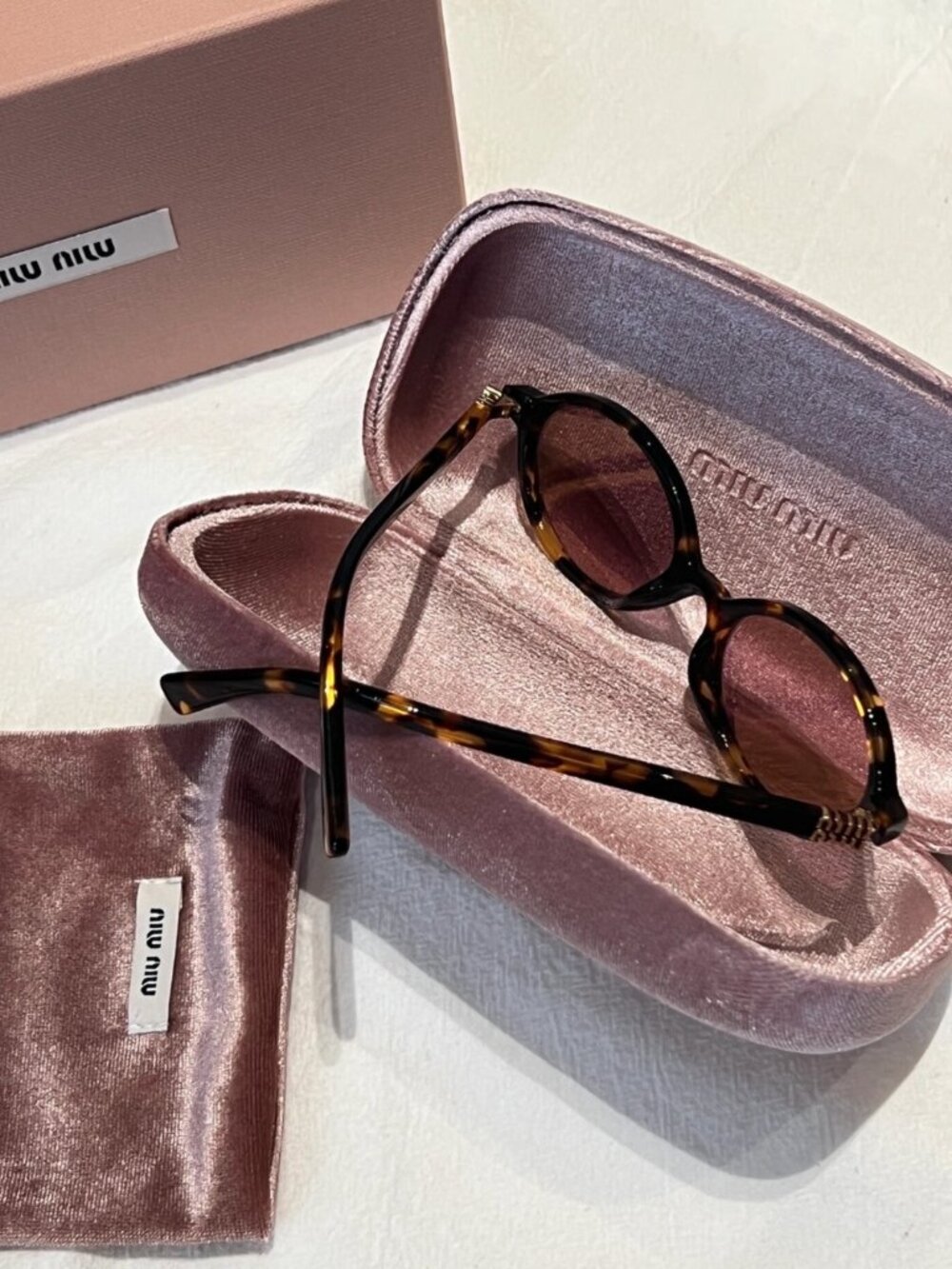 Miu Miu Sunglasses - Picture 3 of 9